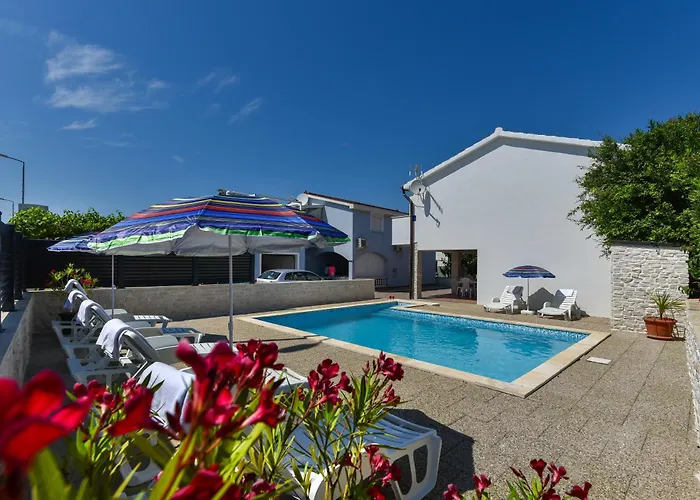 Apartments Krepo